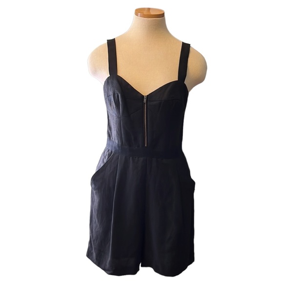 Milly Zipper Romper, size 4 - Picture 9 of 14